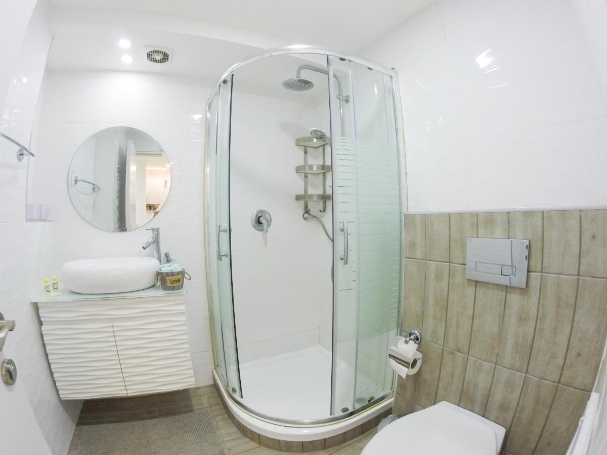 Great Location Fully Equipped Apartment *